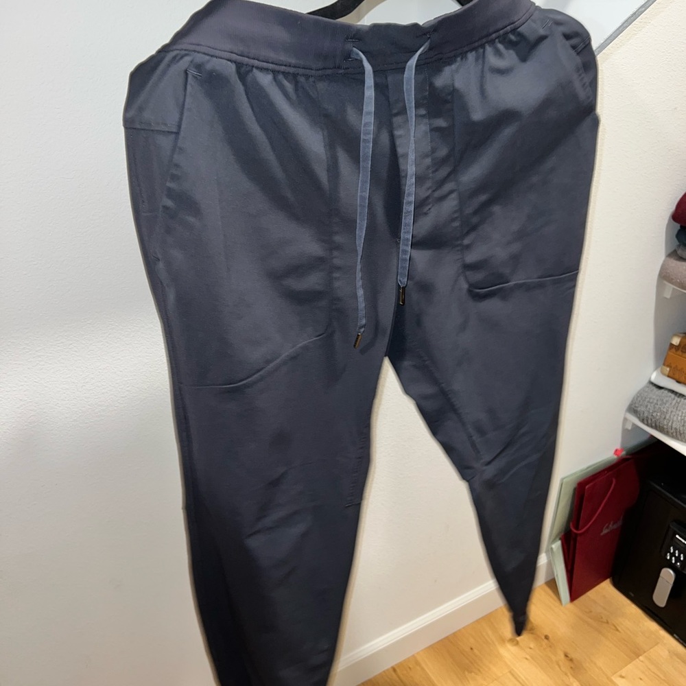 Lulu lemon men’s sweatpants jogger medium